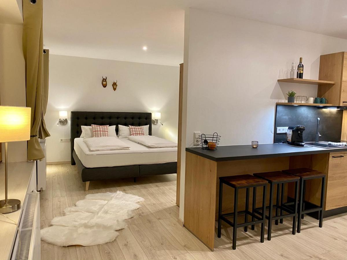 Alm Seasons Premium Chalet & Studios 萨尔巴赫 客房 照片